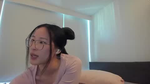 Snapshot of secretgirlfriendxo chatting on June 18, 11:09 pm Angela online show from June 18, 11:09 pm
