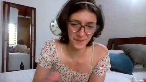 Snapshot of secretprivatebunny chatting on July 14, 7:52 pm Maria online show from July 14, 7:52 pm