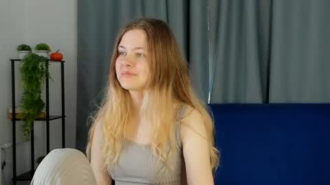 secrettier online show from April 23, 5:19 am