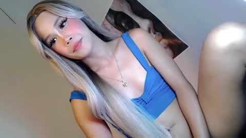 YU RI online show from April 23, 9:52 am