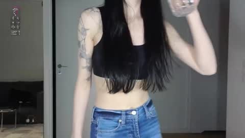 Sara online show from March 10, 8:58 pm