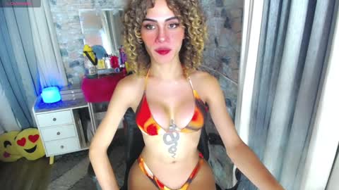 Snapshot of seduction_of_medusaxx chatting on January 27, 2:10 am Medusa online show from January 27, 2:10 am