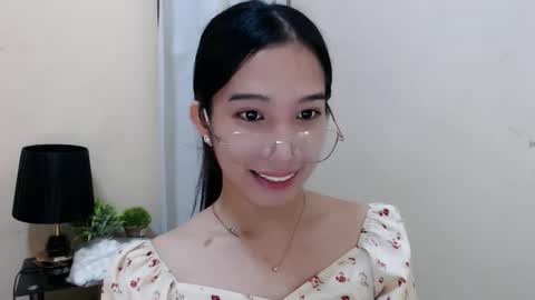 Snapshot of seductive_abia chatting on June 11, 12:47 pm JUST CALL ME ABIA online show from June 11, 12:47 pm