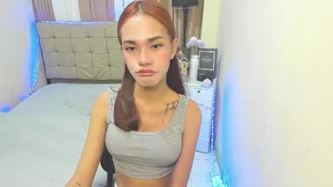 Snapshot of seductive_aliyah chatting on July 20, 1:35 pm aliyah online show from July 20, 1:35 pm