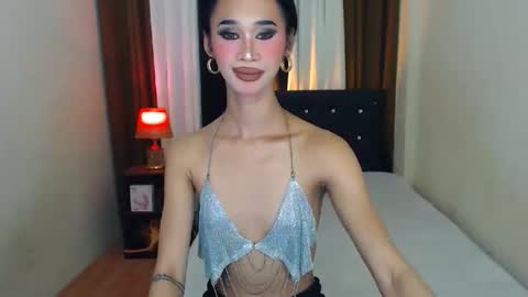 Snapshot of seductive_ashly chatting on May 8, 2:11 pm ashly online show from May 8, 2:11 pm