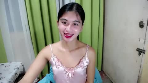 Snapshot of seductive_monicaxxx chatting on July 24, 9:13 pm NIK online show from July 24, 9:13 pm