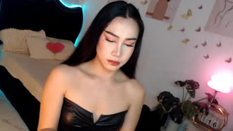 Vanessa online show from June 15, 6:10 pm
