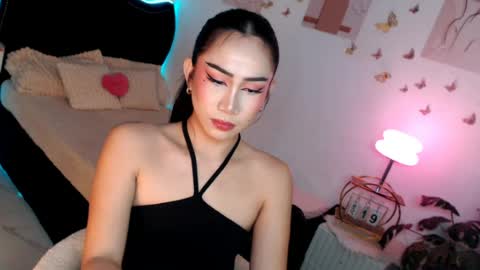 Vanessa online show from June 18, 6:01 pm