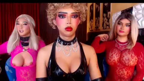 seductiveakirats online show from April 24, 9:12 am