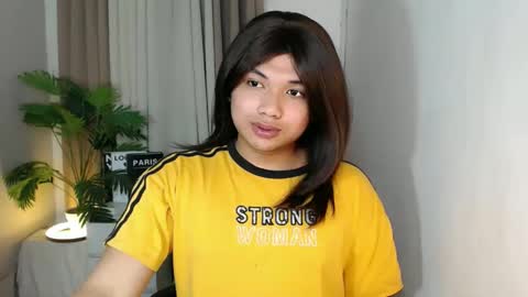 Deluxe online show from March 4, 7:53 pm