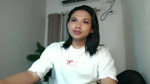 Snapshot of seductivedeluxe69 chatting on July 22, 8:00 pm Deluxe online show from July 22, 8:00 pm