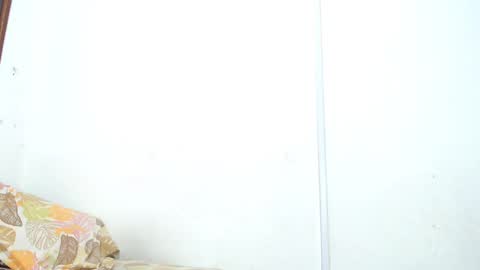 Estefany online show from December 3, 5:12 pm