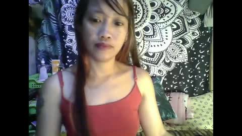 Snapshot of seductress_petite chatting on December 4, 11:35 pm martha online show from December 4, 11:35 pm