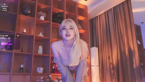 Snapshot of seduza_hyun chatting on October 14, 10:54 pm Chia online show from October 14, 10:54 pm