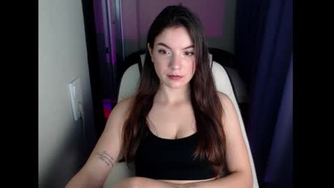 Snapshot of seeemily chatting on February 17, 10:07 am Emily online show from February 17, 10:07 am