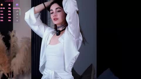 Snapshot of seeeyoubaby chatting on November 14, 2:49 pm Slavia online show from November 14, 2:49 pm