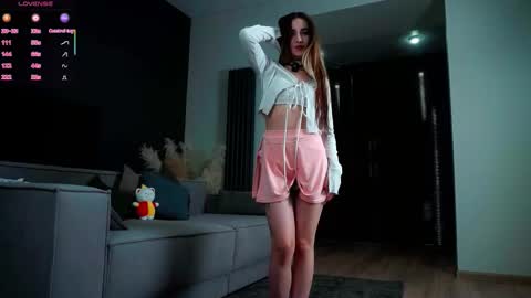 Snapshot of seeeyoubaby chatting on November 15, 1:40 pm Slavia online show from November 15, 1:40 pm