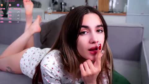 Snapshot of seeeyoubaby chatting on November 24, 1:22 pm Slavia online show from November 24, 1:22 pm