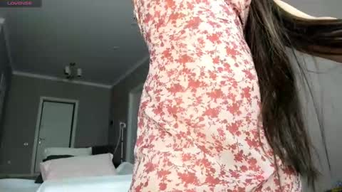 Akira Youri online show from January 25, 12:37 pm