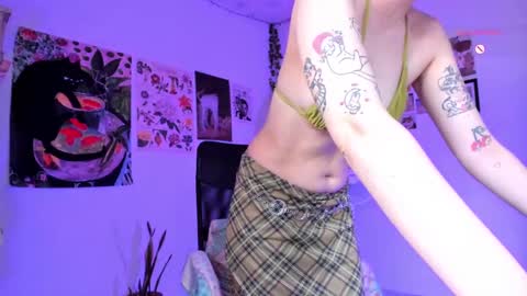 Snapshot of segismunda chatting on September 20, 10:00 pm Luciana online show from September 20, 10:00 pm