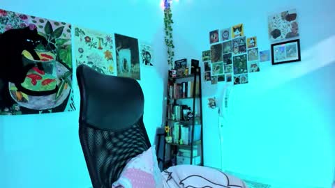 Snapshot of segismunda chatting on September 24, 12:03 am Luciana online show from September 24, 12:03 am