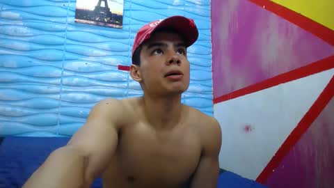 Snapshot of seigfried0 chatting on February 23, 10:20 pm Seigfried online show from February 23, 10:20 pm