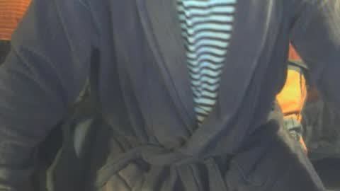 Snapshot of seigneurdc09 chatting on October 1, 6:19 am seigneurdc09 online show from October 1, 6:19 am