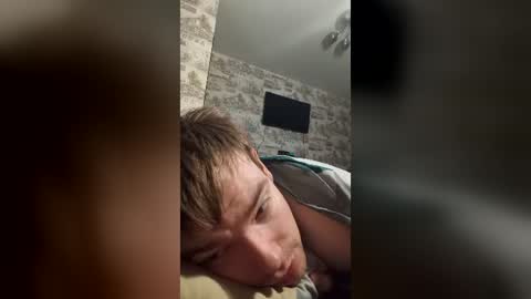Snapshot of seksiboy854064 chatting on July 7, 11:53 pm seksiboy854064 online show from July 7, 11:53 pm
