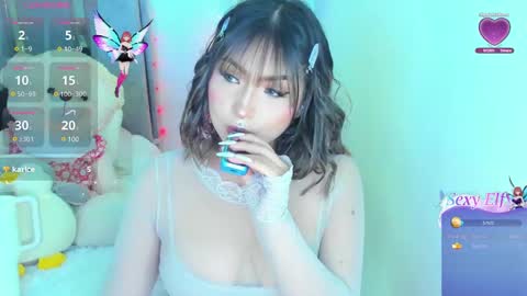 Snapshot of sele_star chatting on January 25, 4:13 am Selena online show from January 25, 4:13 am