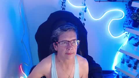 Snapshot of selena_ferreira chatting on June 3, 6:35 pm Selena online show from June 3, 6:35 pm