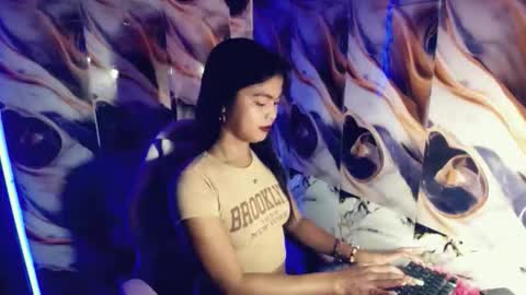 selena_fox2000 online show from March 27, 11:10 am