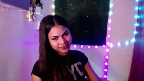 selena_fox2000 online show from April 21, 5:03 am
