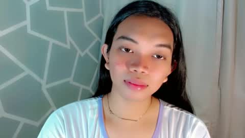 Selena online show from April 23, 11:53 am