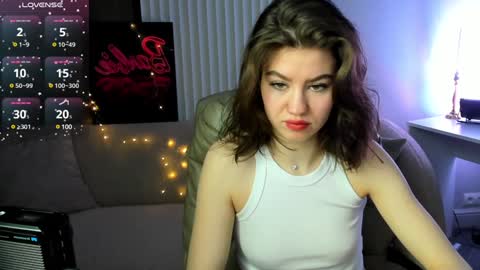 Selena online show from February 6, 1:05 am