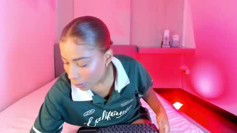 Selena online show from September 27, 10:31 am