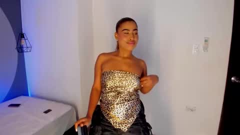 Selena online show from October 9, 11:41 am