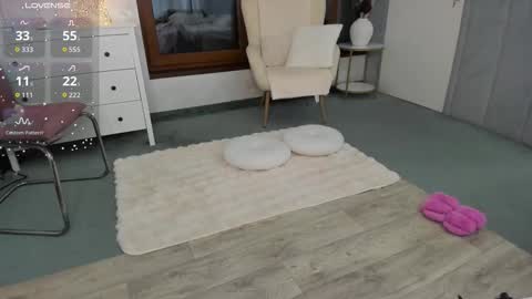 Selena online show from February 24, 7:28 am