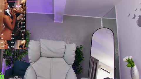 Selena online show from April 22, 11:12 am