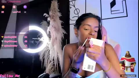 Snapshot of selenahoot chatting on December 3, 9:23 pm Adriana3 online show from December 3, 9:23 pm