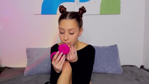 Selena online show from January 11, 10:29 am