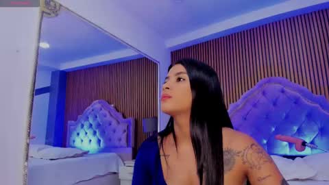 selenastonne online show from September 16, 8:43 pm