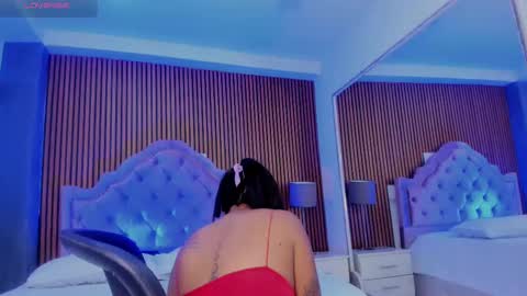 selenastonne online show from October 4, 7:45 pm