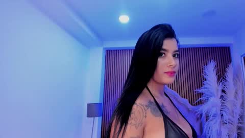 Snapshot of selenastonne chatting on February 19, 9:55 pm selenastonne online show from February 19, 9:55 pm