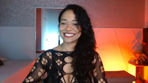 Snapshot of selene_bubble chatting on June 8, 2:06 pm Selene online show from June 8, 2:06 pm