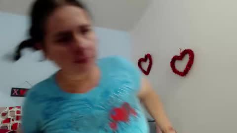 Snapshot of selene_mom chatting on October 13, 2:06 pm selene online show from October 13, 2:06 pm