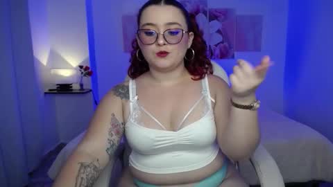 selene_rouse_ online show from February 3, 10:59 pm