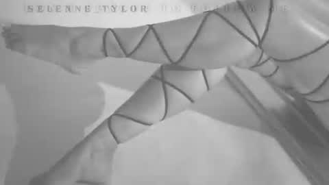 Snapshot of selene_tylor_ chatting on July 28, 7:39 pm Selene online show from July 28, 7:39 pm