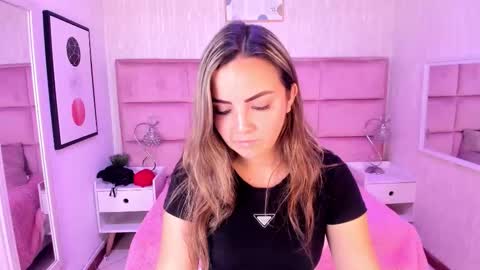 Snapshot of selene_velvett chatting on March 4, 7:53 pm Selene online show from March 4, 7:53 pm