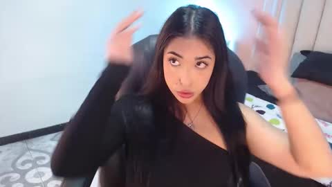 Selene online show from December 17, 7:42 pm