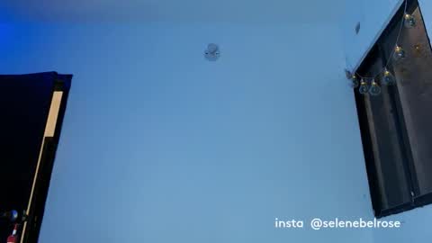 Selena online show from September 23, 11:46 am